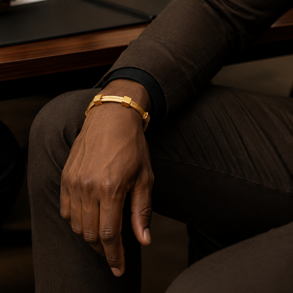 Bracelet manchette homme – acier titane plaqué or
