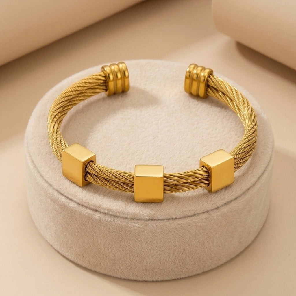 Bracelet manchette homme – acier titane plaqué or