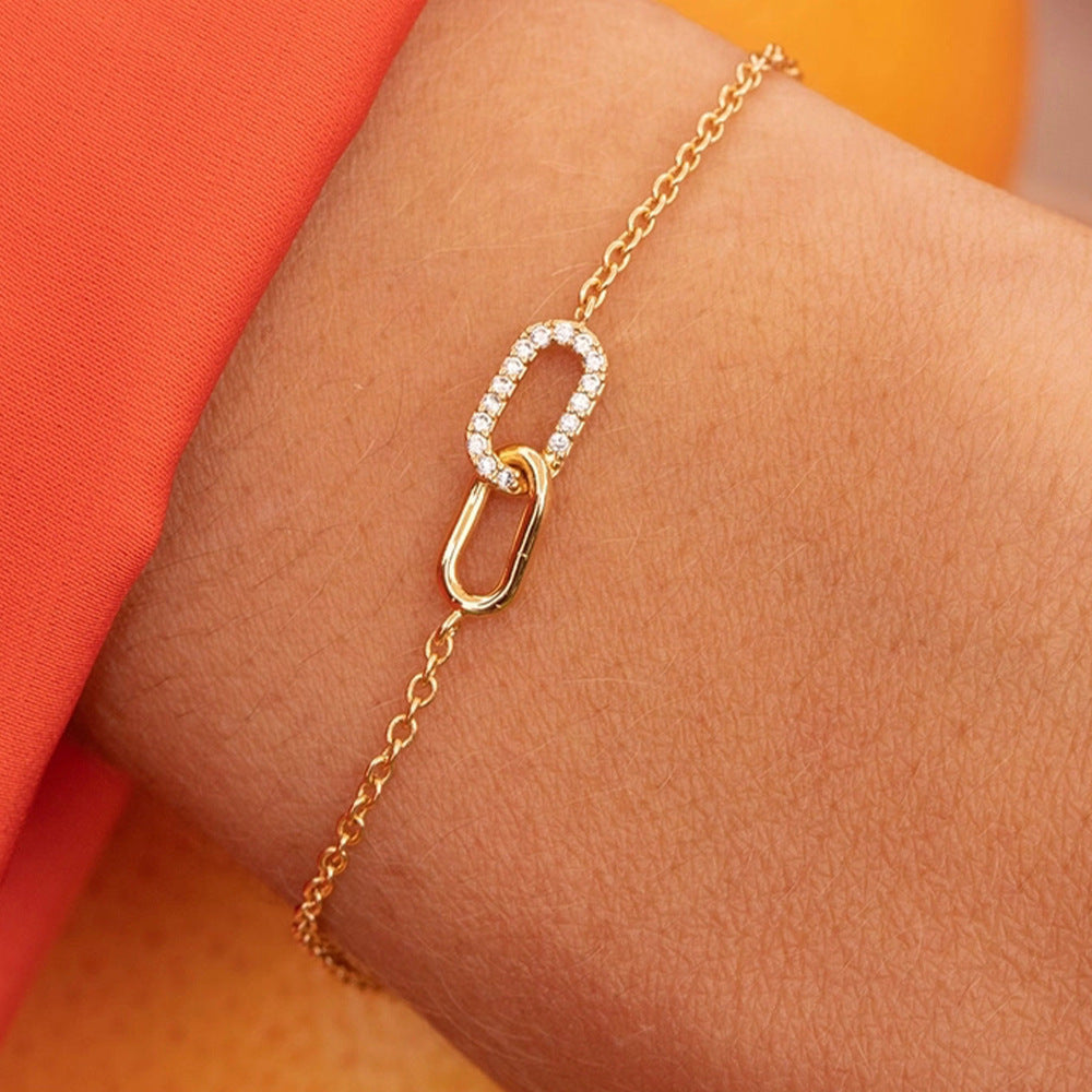 Bracelet Double Boucle Croisée – Édition Prestige